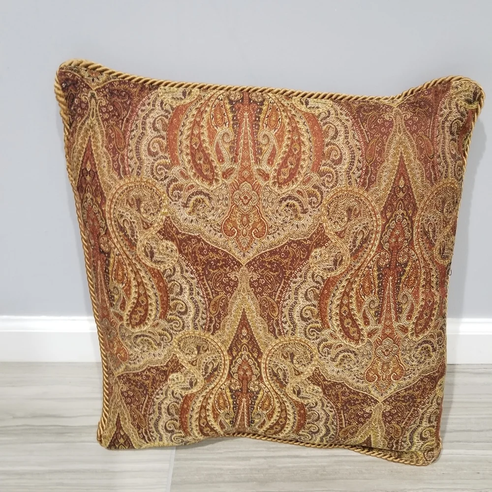 Pier 1 Import Pillow Box 3